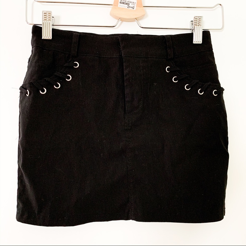 Sexy Mini Black Skirt with Zipper & Laces